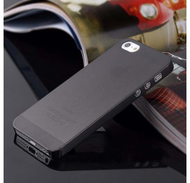 Ультратонкий черный чехол "0.2mm" для iPhone 5/5s/SE
